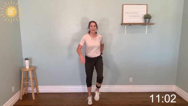 20 min Cardio Workout - Trim your waist with this Fun & Challenging Aerobics Class смотреть онлайн