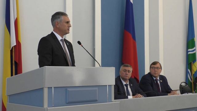 На должность главы Батайска-председателя Думы избран Игорь Любченко смотреть онлайн