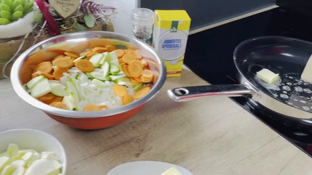 ГЕРМАНИЯ 2022/Как сортировать Мусор в Европе / Готовим с Мужем вкусный рис с овощами смотреть онлайн