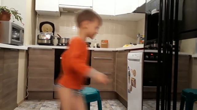 Матвей - пятилетний любитель спорта, он же вечный двигатель смотреть онлайн