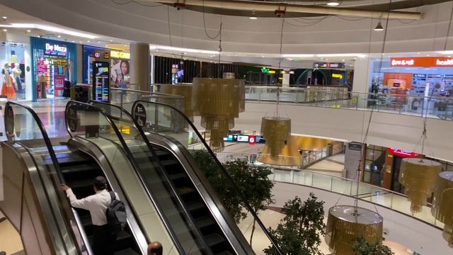 Phoenix Market City Mall Tour in 4K | Mumbai смотреть онлайн
