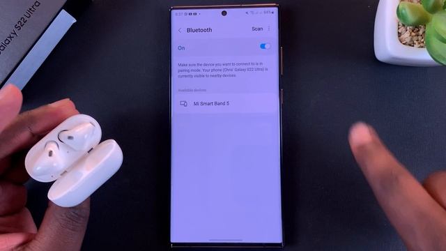 Samsung Galaxy S22 S22+ and S22 Ultra - How To Connect AirPods смотреть онлайн