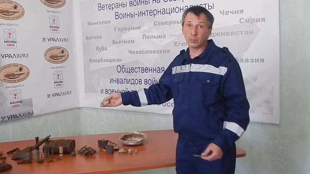 Андрей Колегов, командир отряда "Кречет", передает находки в музей Союза воинов Афганистана смотреть онлайн