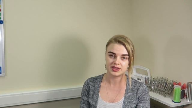 Вопрос: Можно ли наносить масло на брови после окрашивания их хной? смотреть онлайн