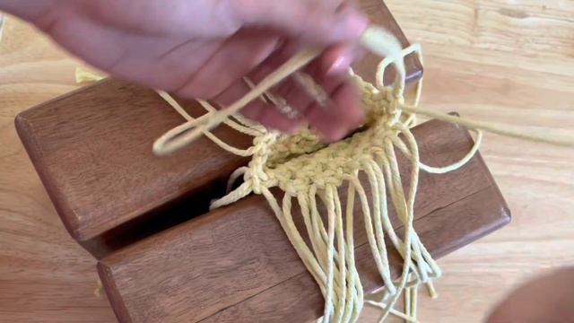 How to make: Easy Macrame Mini Pouch Organizer Tutorial for Beginners смотреть онлайн