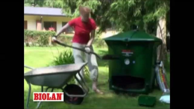 Опорожнение компостера Biolan 550 смотреть онлайн