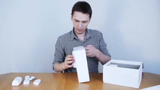Комплектация Wi-Fi видеосигнализации Страж Obzor HR-03 смотреть онлайн