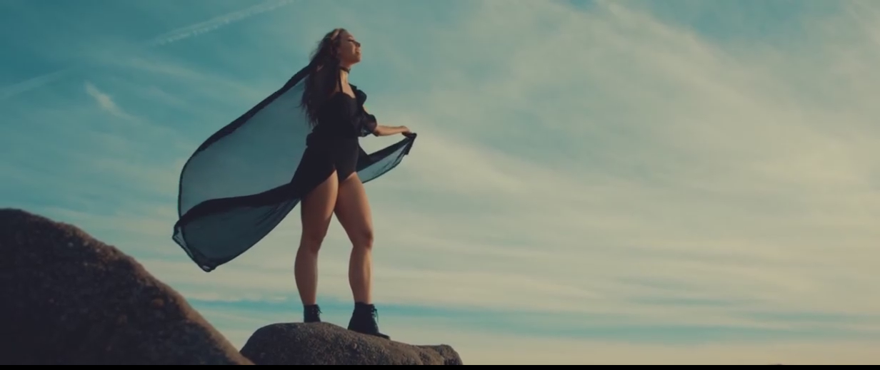Da Tweekaz feat. HALIENE - Bring Me To Life (Official Video) смотреть онлайн