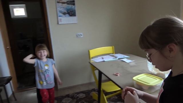 С Масленицей . Они меня не слушаются) 28.02.22. смотреть онлайн