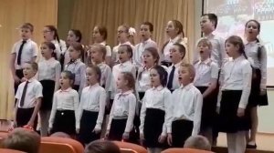 Мама жизнь подарила. мир подарила мне и тебе...