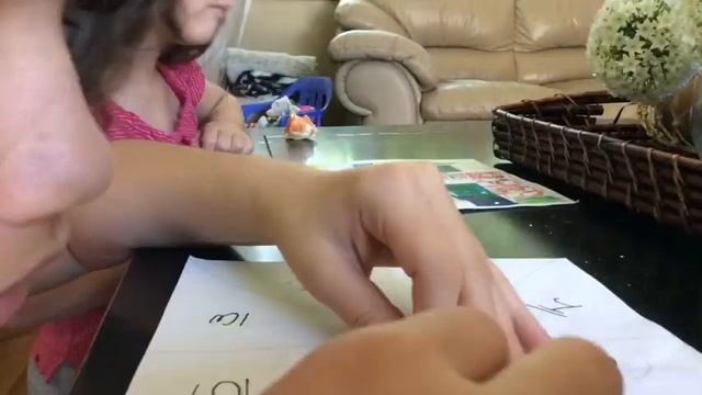 Play my big sister’s board game/ first video смотреть онлайн