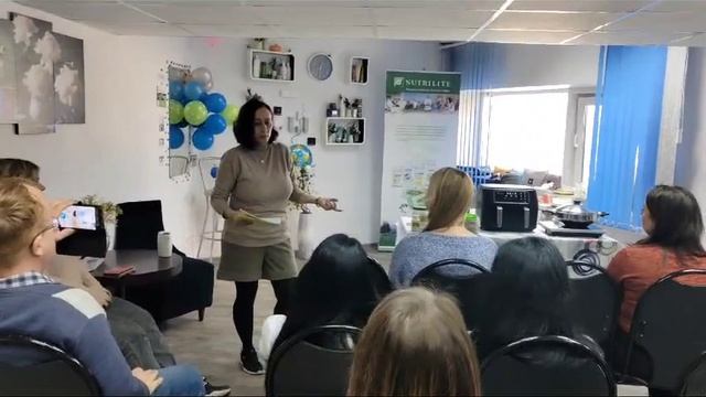 Встреча в офисе Amway - 19.11.2023 год. Адрес: город Коломна - площадь Советская дом 8 - 3 этаж. смотреть онлайн
