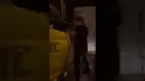 Чеченка вместе с братом гуляет с любовником))и безуспешная попытка кучи чеченцев отбить ее у чужака