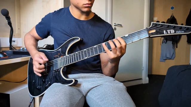 Bouncy Drop C Riffs смотреть онлайн