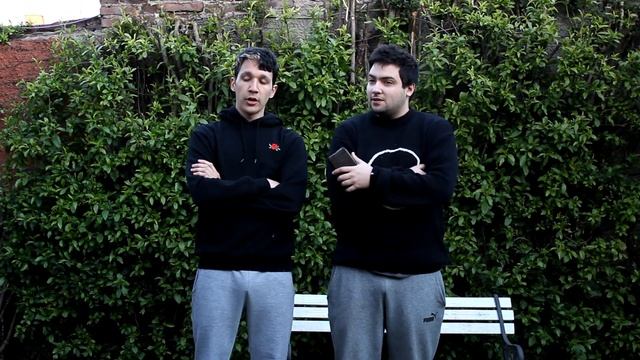 PADRES DE MIERD* смотреть онлайн