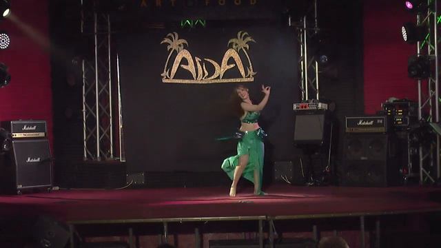 Мартинес Деянира "1001 ночь" Подсолнухи art&food смотреть онлайн