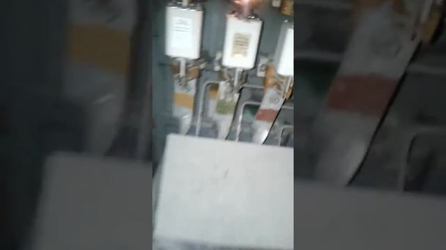 Горит ВРУ дома смотреть онлайн