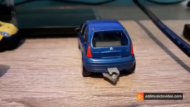 PRÉSENTATION DE 26 MINIATURES 1/64 + 3 MINIATURES 1/43. смотреть онлайн