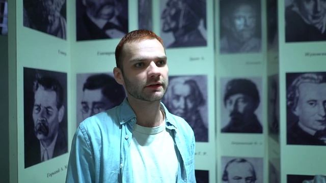 Художник Ян Гинзбург о «Комнате гениев» на выставке «Секретики» смотреть онлайн