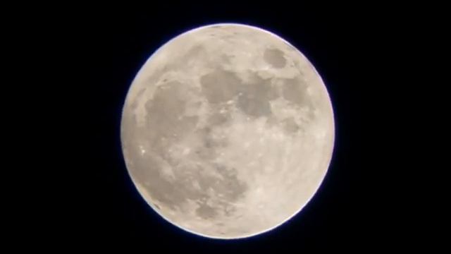 Full moon through my Meade ETX-70 смотреть онлайн