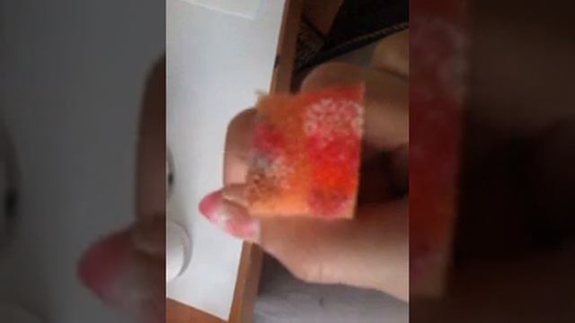 Маникюр с помощью губки. смотреть онлайн