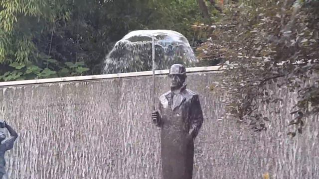 Umbrella fountain / Фонтан-зонтик. Shanghai - 1 Minute Story NS смотреть онлайн