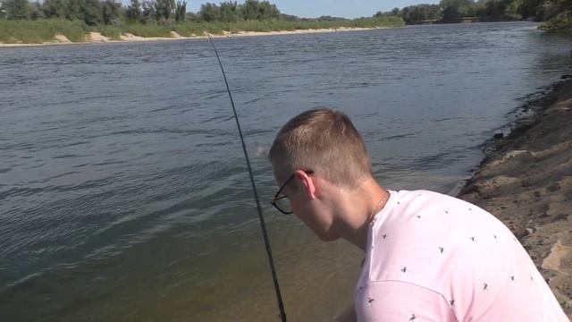 Ловля сазана и крупного карася на Ахтубе. Сколько там этого карася! смотреть онлайн