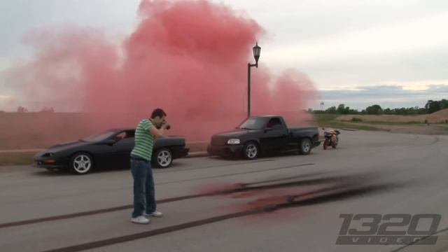 SN95 Mustang - Red Tire Burnout смотреть онлайн