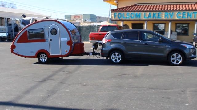 Watch a video of a Ford Escape towing a T@B Little Guy, lightweight camping! смотреть онлайн