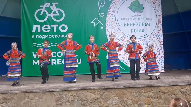 Ансамбль "Соловушки", г.Дмитров песня - Полно нам горе горевати, лё-ли, полёли..🙂 смотреть онлайн