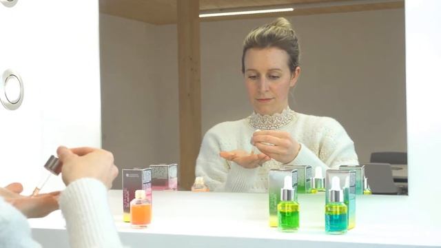 2 Phase Oil Serum Application смотреть онлайн