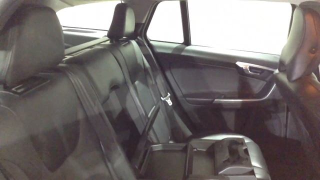 Volvo V60 D3 SE Lux 5d Auto. YX61 PXR смотреть онлайн