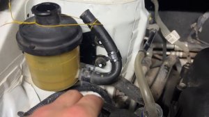 Замена жидкости ГУР на KIA RIO-3