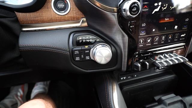 Привезли клиенту пикап Dodge Ram 1500 в крутой комплектации LongHorn / Авто из США смотреть онлайн