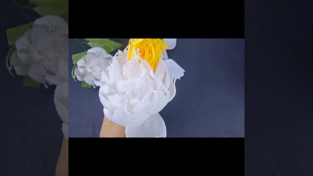 【White peony】Wrinkled paper makes delicate peony flowers. We should have a bunch at home смотреть онлайн