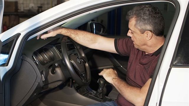 Vazamento de água no interior do carro: veja possíveis causas смотреть онлайн