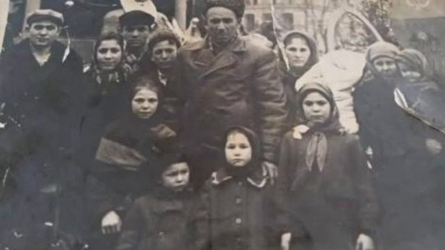 1авда цуьн доьзал, Хадижат Баба-Оля в ранние года 1970-е смотреть онлайн