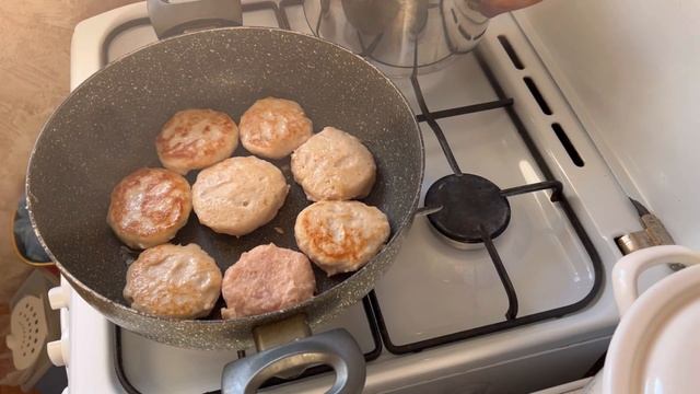 ГОТОВЛЮ НА ДВА ДНЯ смотреть онлайн