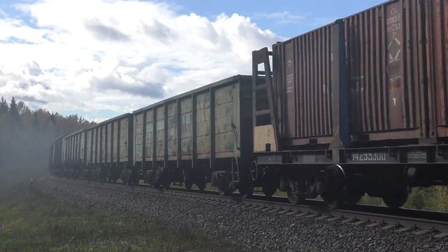 [4k] ДАЛ МЕДВЕДА! Тепловоз 2ТЭ10МК-0882 с перегоняемым ТЭП70-118 / 2TE10MK-0882 AND TEP70-118 смотреть онлайн