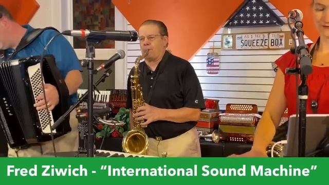 LIVE! POLKA TUESDAY with Mollie B, Ted Lange & Special Guest, Fred Ziwich! 9/15/2020 смотреть онлайн