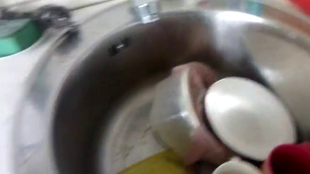 Короче говоря, надо мыть посуду . смотреть онлайн