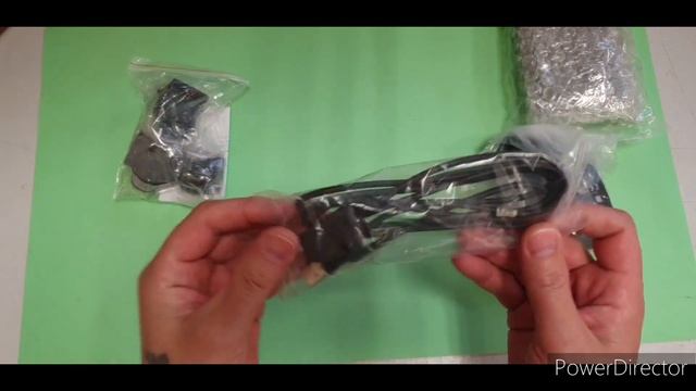 распаковка посылок с телефонами sony ericsson K700i и PalmOne tungsten E2 смотреть онлайн