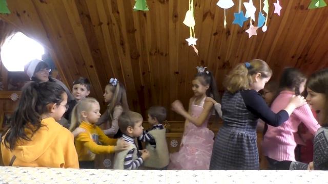 Рождественский праздник в Воскресной школе ""Волшебный ларец". смотреть онлайн