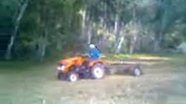 Минитрактор Уралец ХТ-180