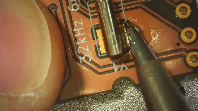 Restoring and Upgrading a Gigabyte GA-586ATV Socket 7 Motherboard! смотреть онлайн