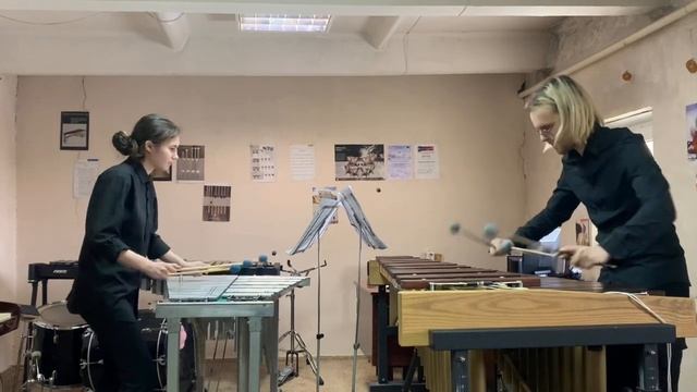 Алый месяц над Лесом (фантазия на темы русских народных песен) Олейников Р. А.