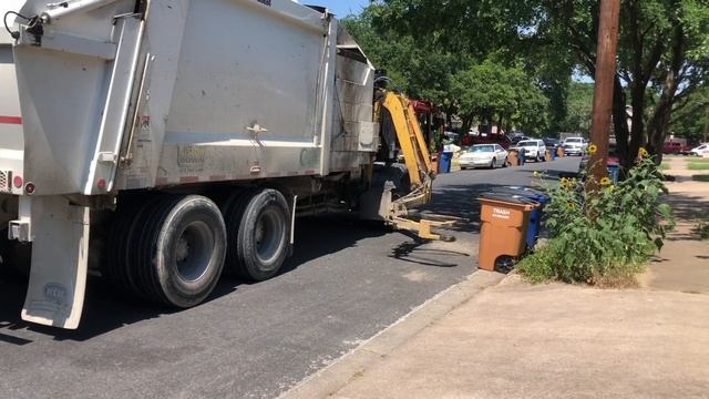 Austin Resource Recovery | CCC Heil Python On Trash смотреть онлайн