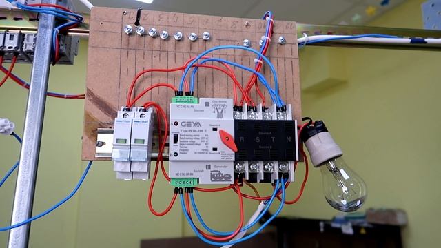 Устройство АВР в электрощите. Как подключить генератор смотреть онлайн