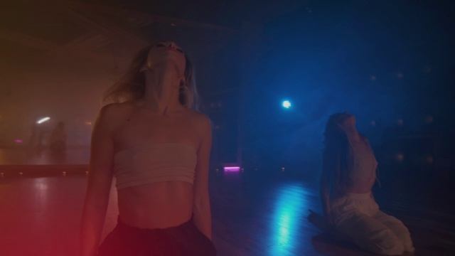 Frame Up Strip / танцы девушек видео смотреть онлайн