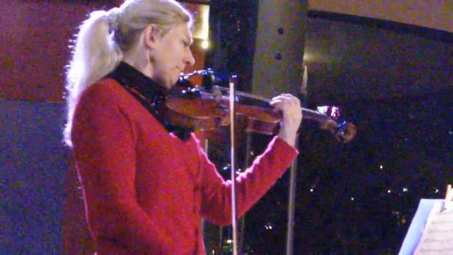 Kalinka at Disney Down Town смотреть онлайн